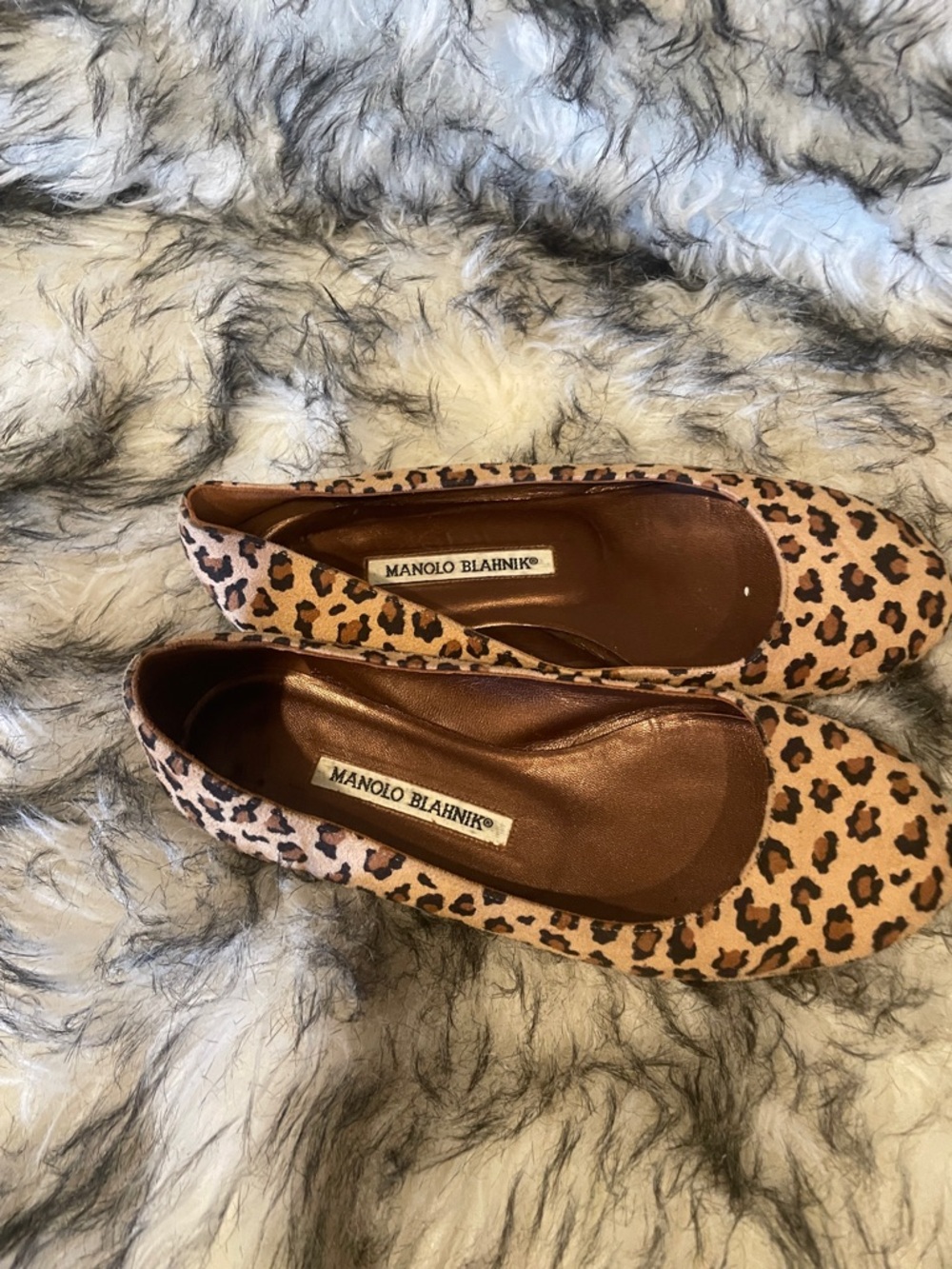 Manolo Blahnik Leopard Print Ballet Flats - Tan and Black SB3 - Picture 2 of 3